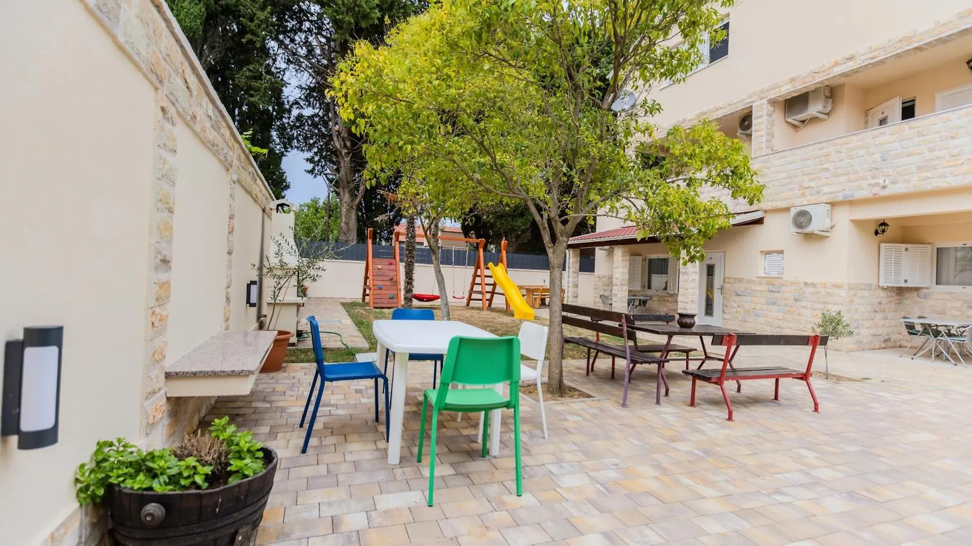 Apartments Lorena Privlaka  Privlaka (Zadar)