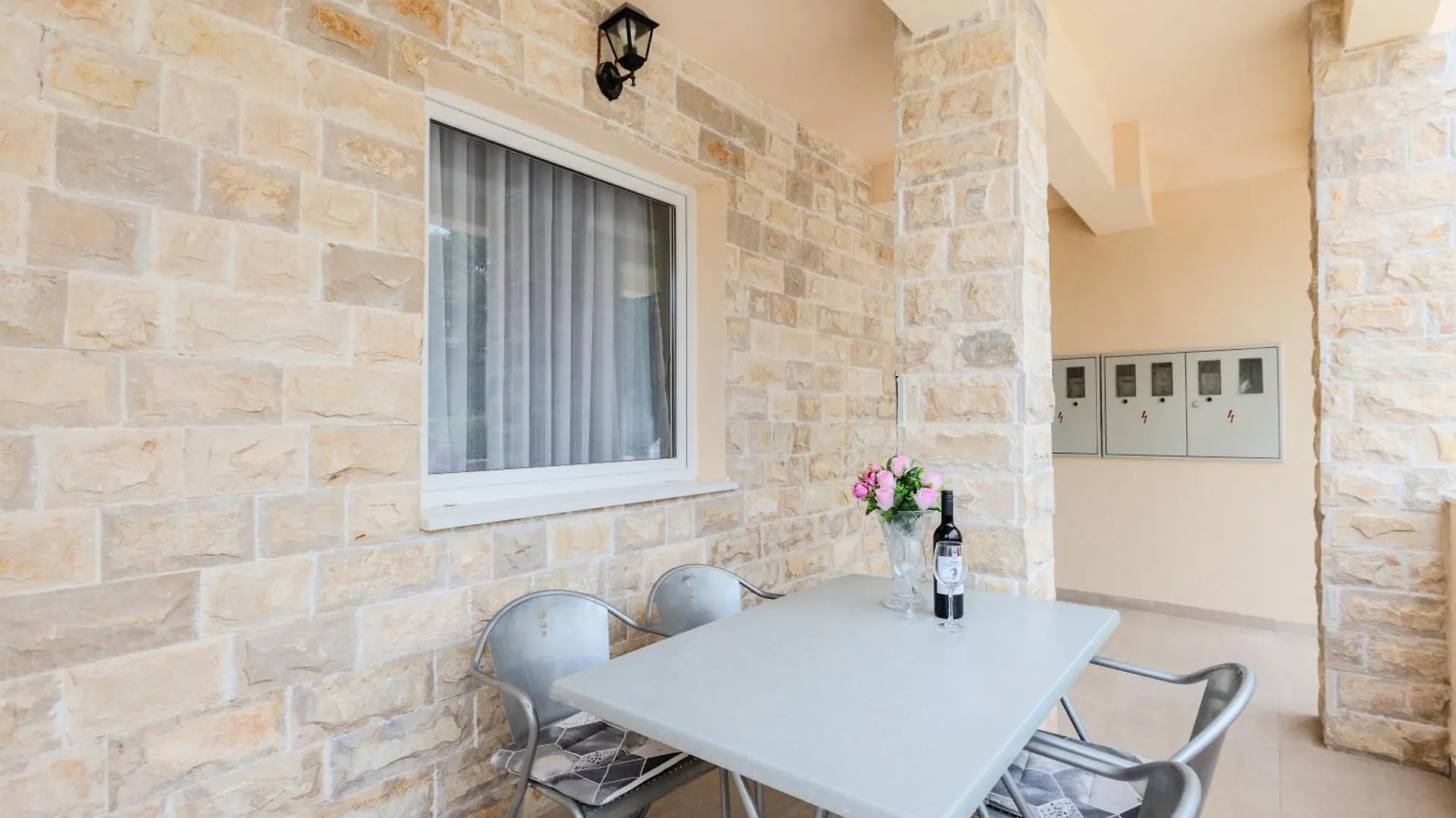 Apartments Lorena Privlaka  Croatia