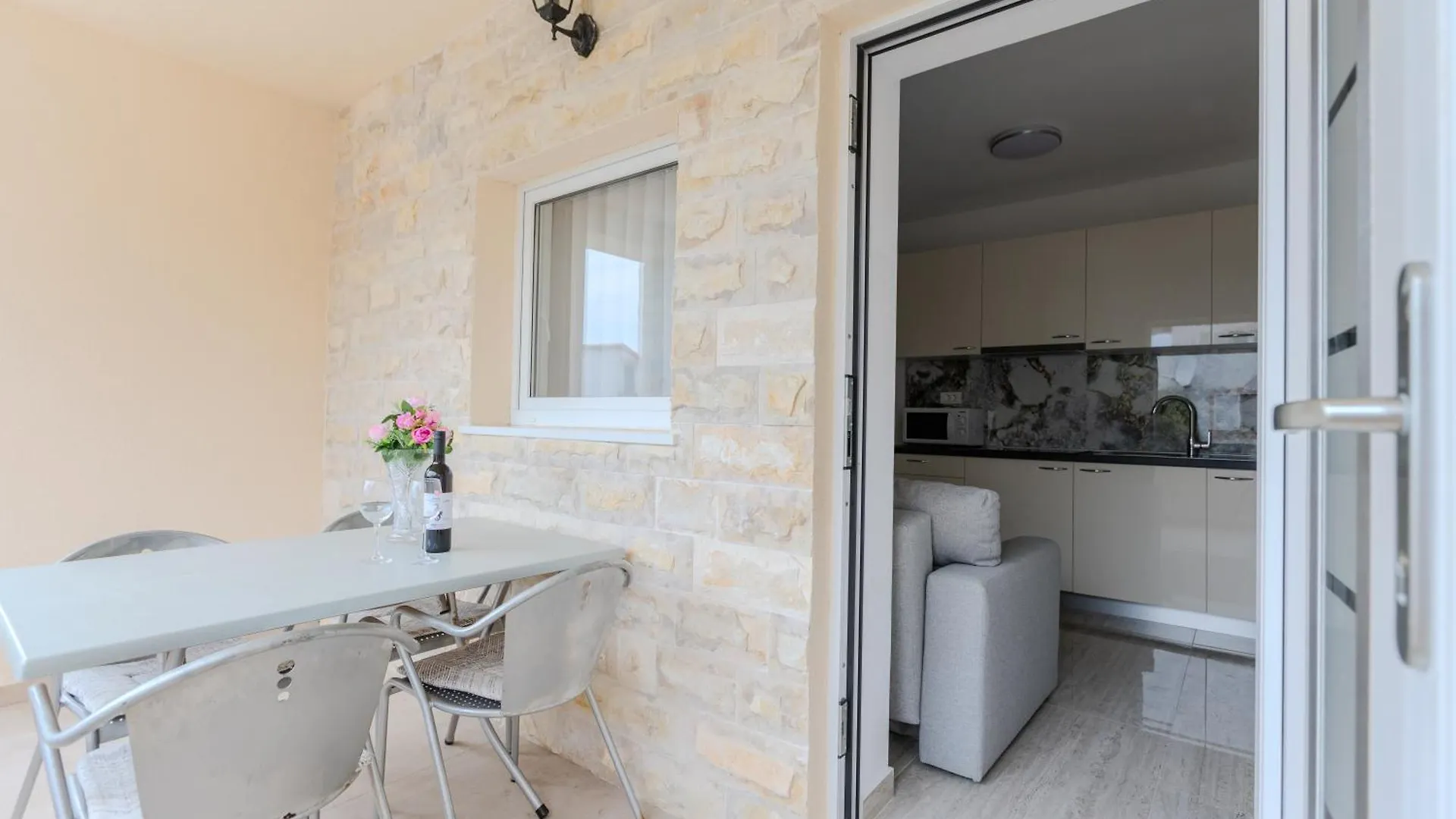 Apartments Lorena Privlaka   Privlaka (Zadar)